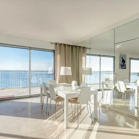 Apartment Croisette 2 *